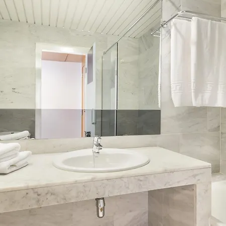 Acta Rambla Otel